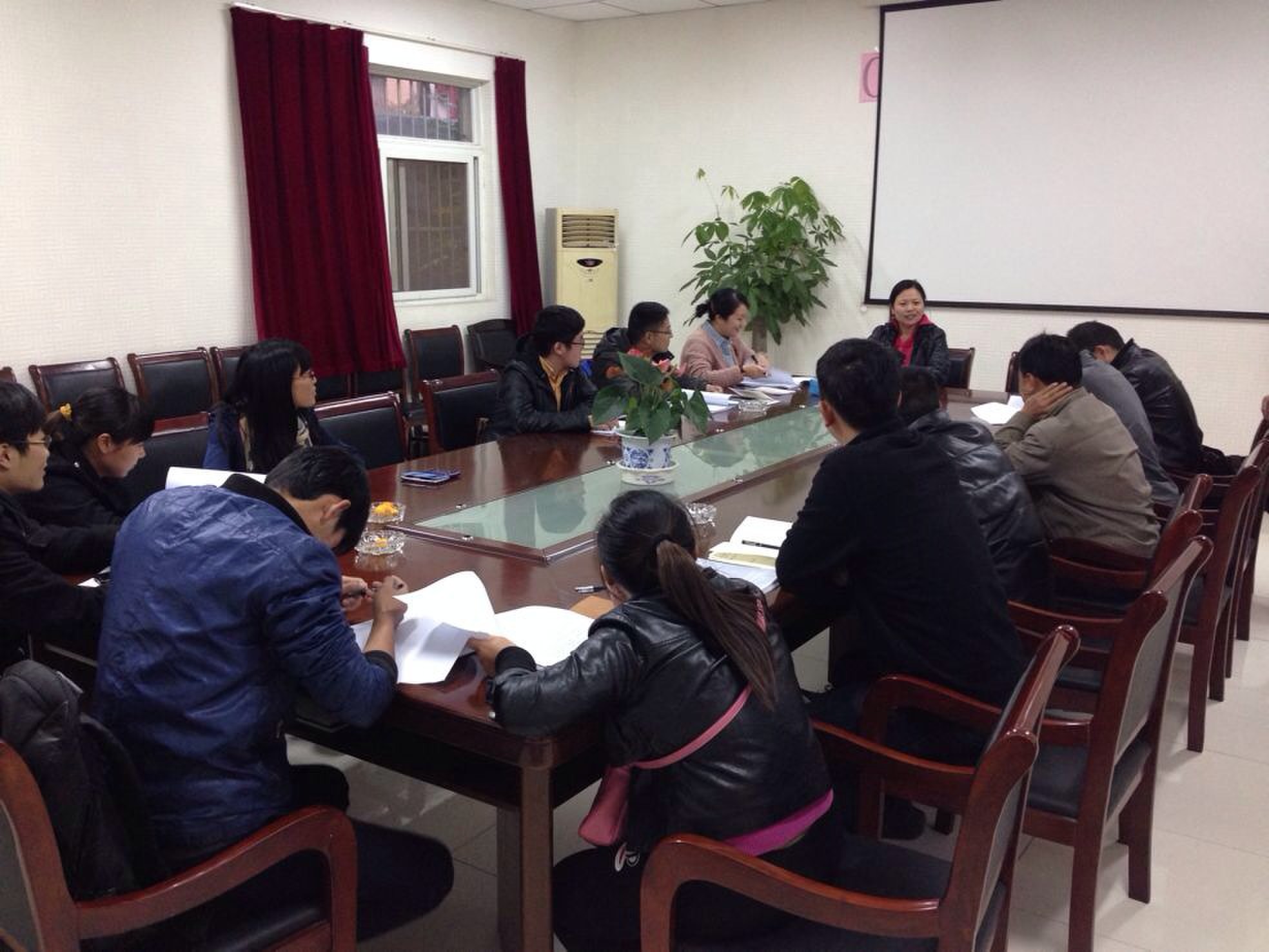 爱游戏网页版官方网站集团举办资料员培训学习交流会